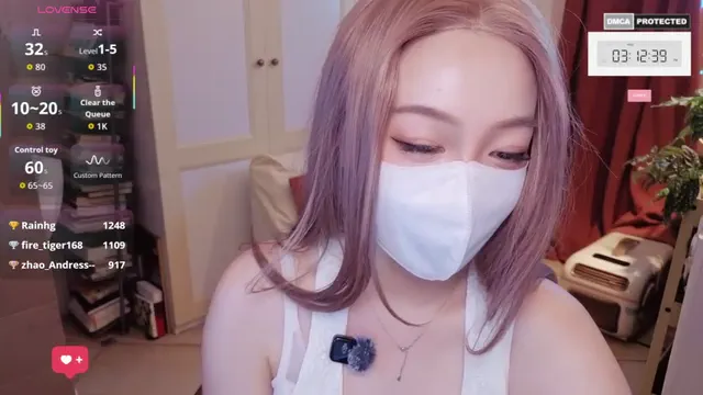 nayomi_34f