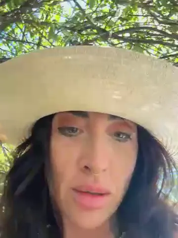 nika_fendi