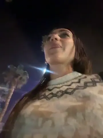 ninabigtitied