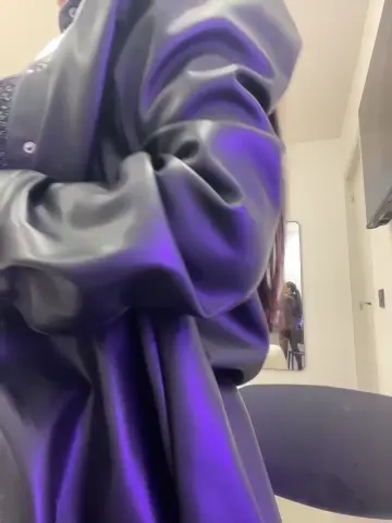 ninabigtitied