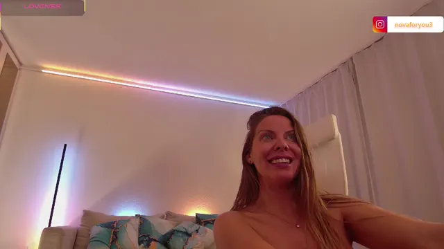 nova-lee