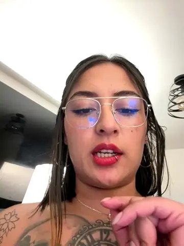rae_lil_white