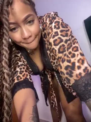 riri_brunnete