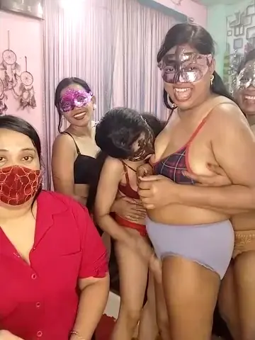 sexy_anaamika