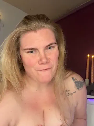 sexyblondjoanna