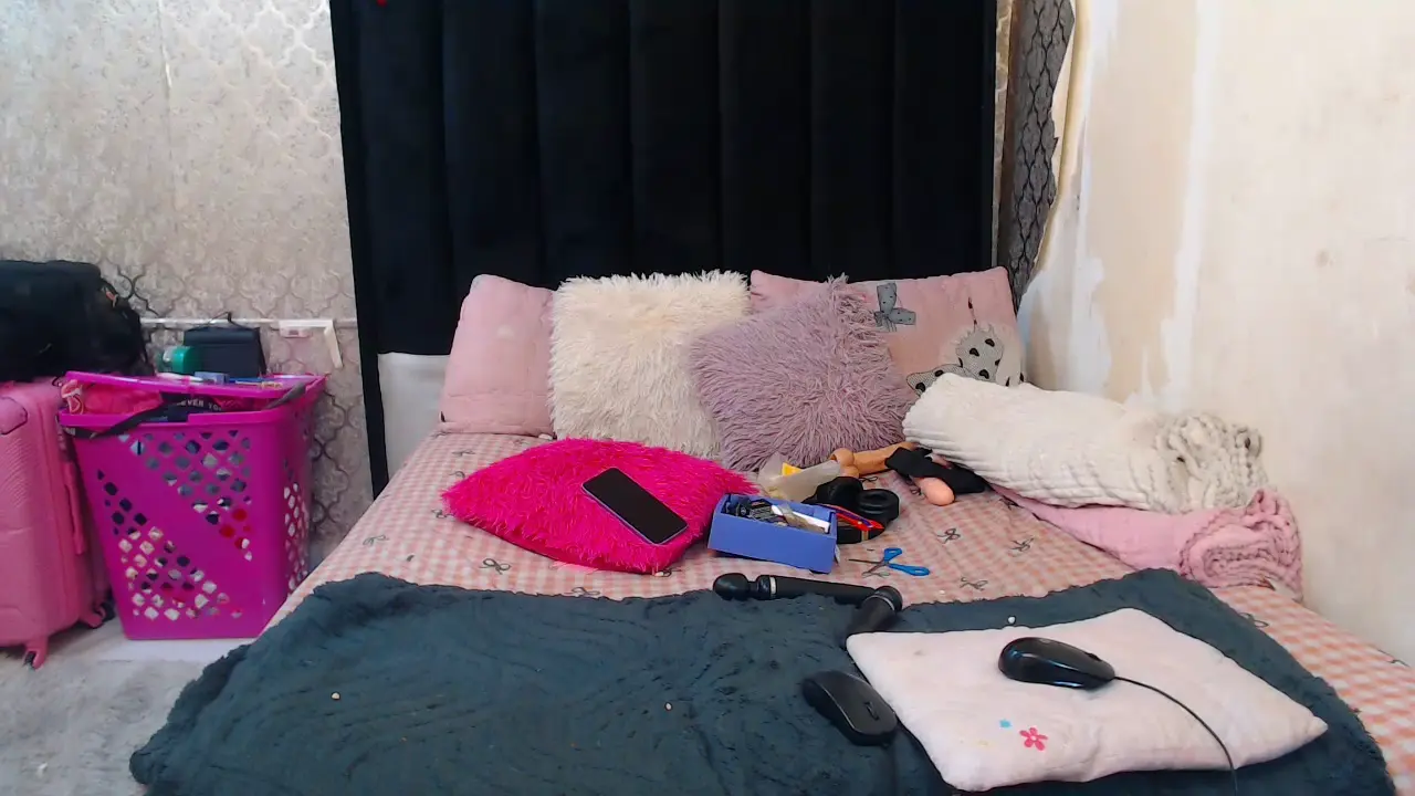 sexypetitex25