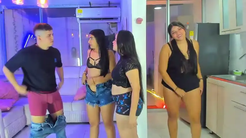stangirls_