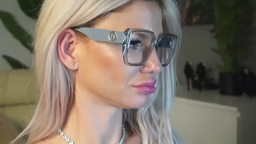 sweetblondy35