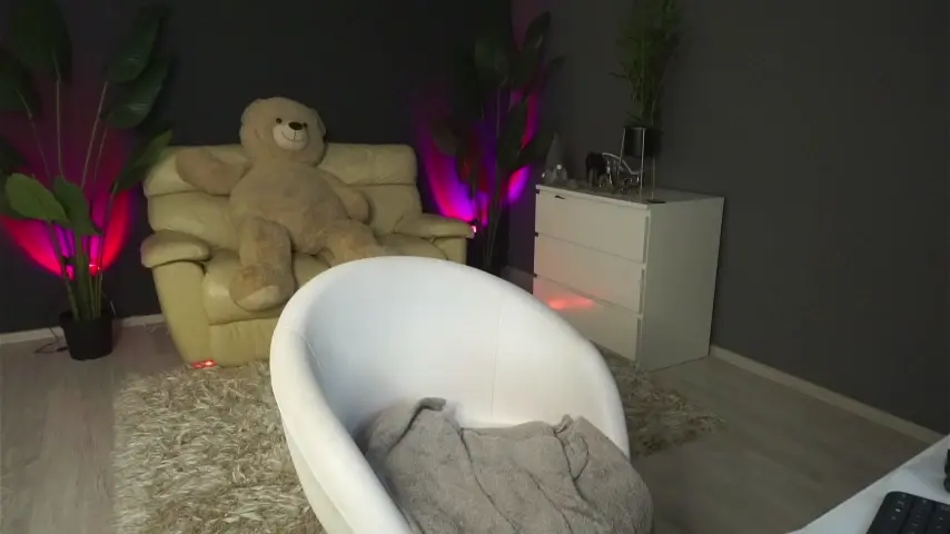 sweetblondy35
