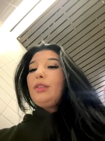 tisha_busty