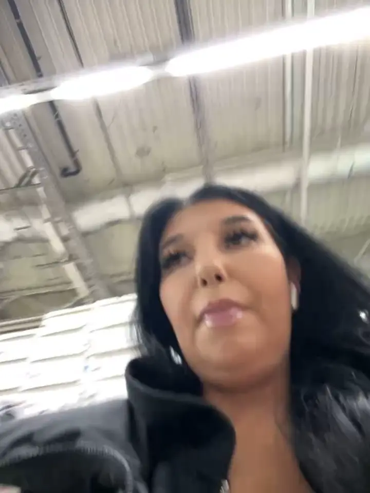 tisha_busty