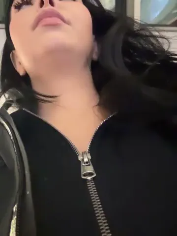 tisha_busty