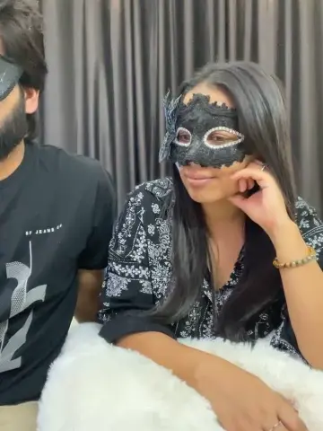 vickyandtania