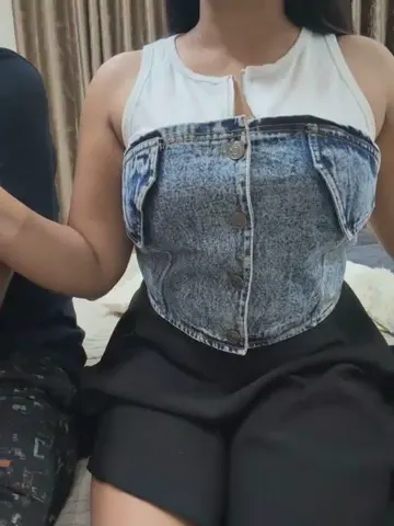 vickyandtania